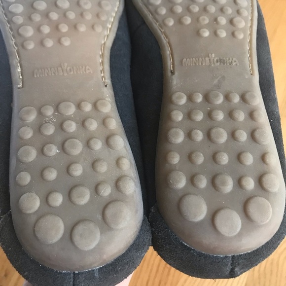 Minnetonka Kilty moccasins suede leather shoes charcoal gray womens size 6.5 - Picture 13 of 13